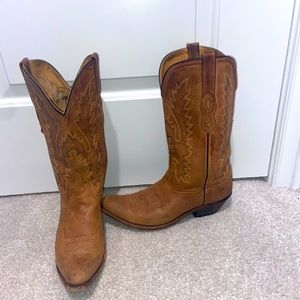 Old West cowgirl boots